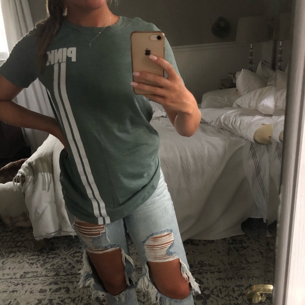 Pink t shirt